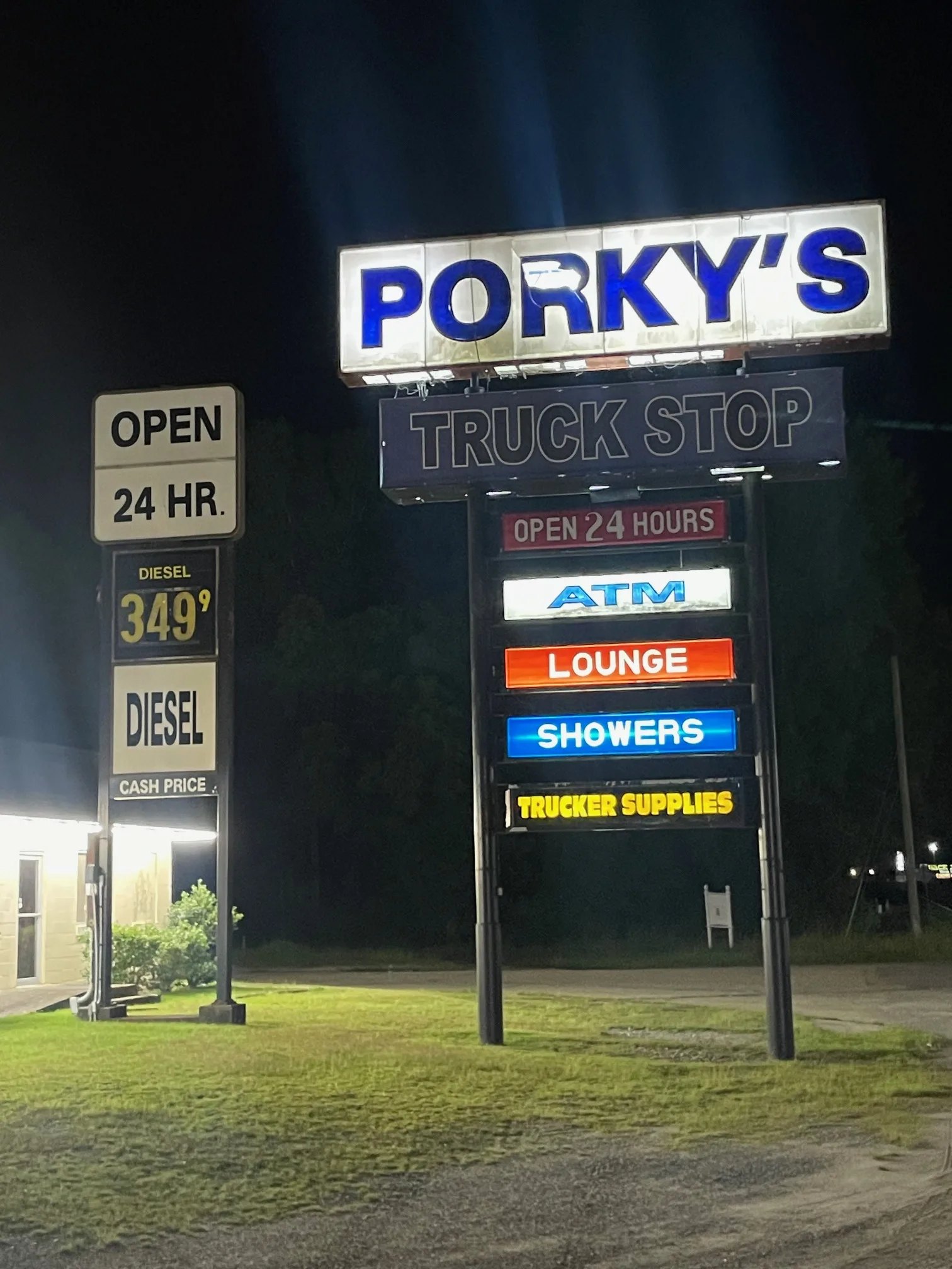 Porky's Truck Stop for the night!